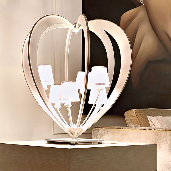 <strong>2136</strong><br>
base lampada Cuore 6 luci 
Ø 69 x 76 cm